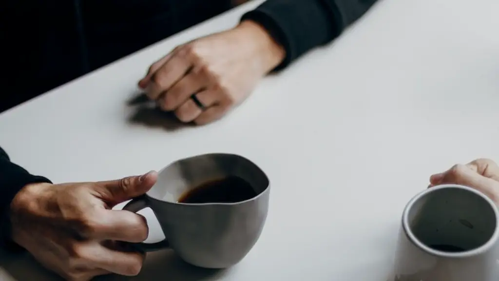 How many grams of coffee beans per cup?