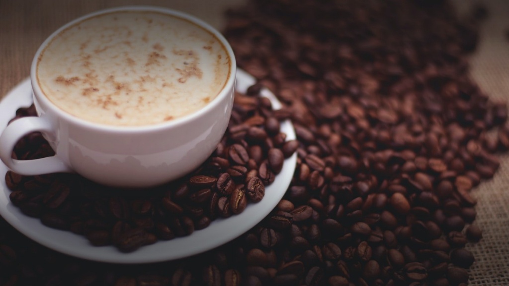 Is It Ok To Drink Coffee Breastfeeding