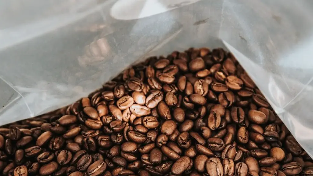 Can i use a blender to grind coffee beans?